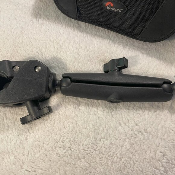 Canon EOS Rebel T3 Digital SLR w 18-55mm IS II Lens w/ acc - read below - Picture 4 of 7